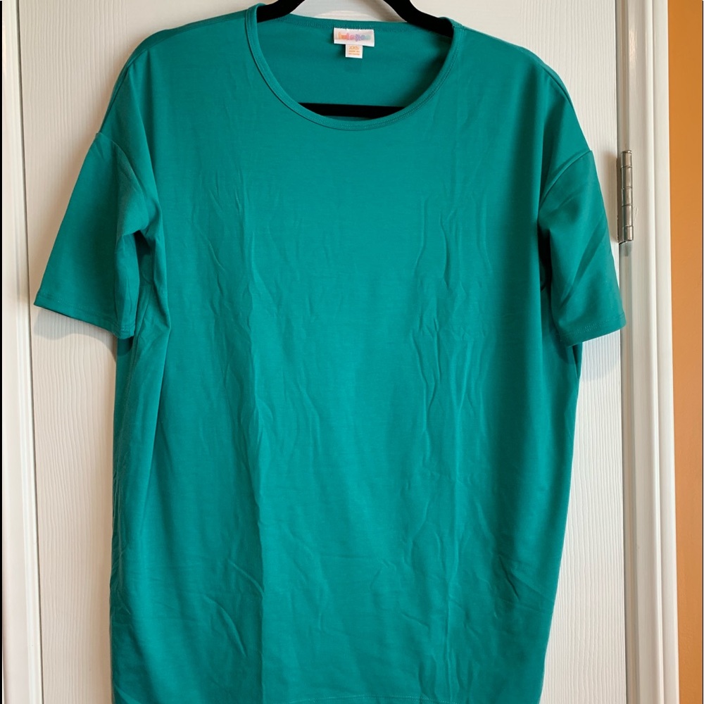 NEW LuLaRoe Irma Top - rare solid green